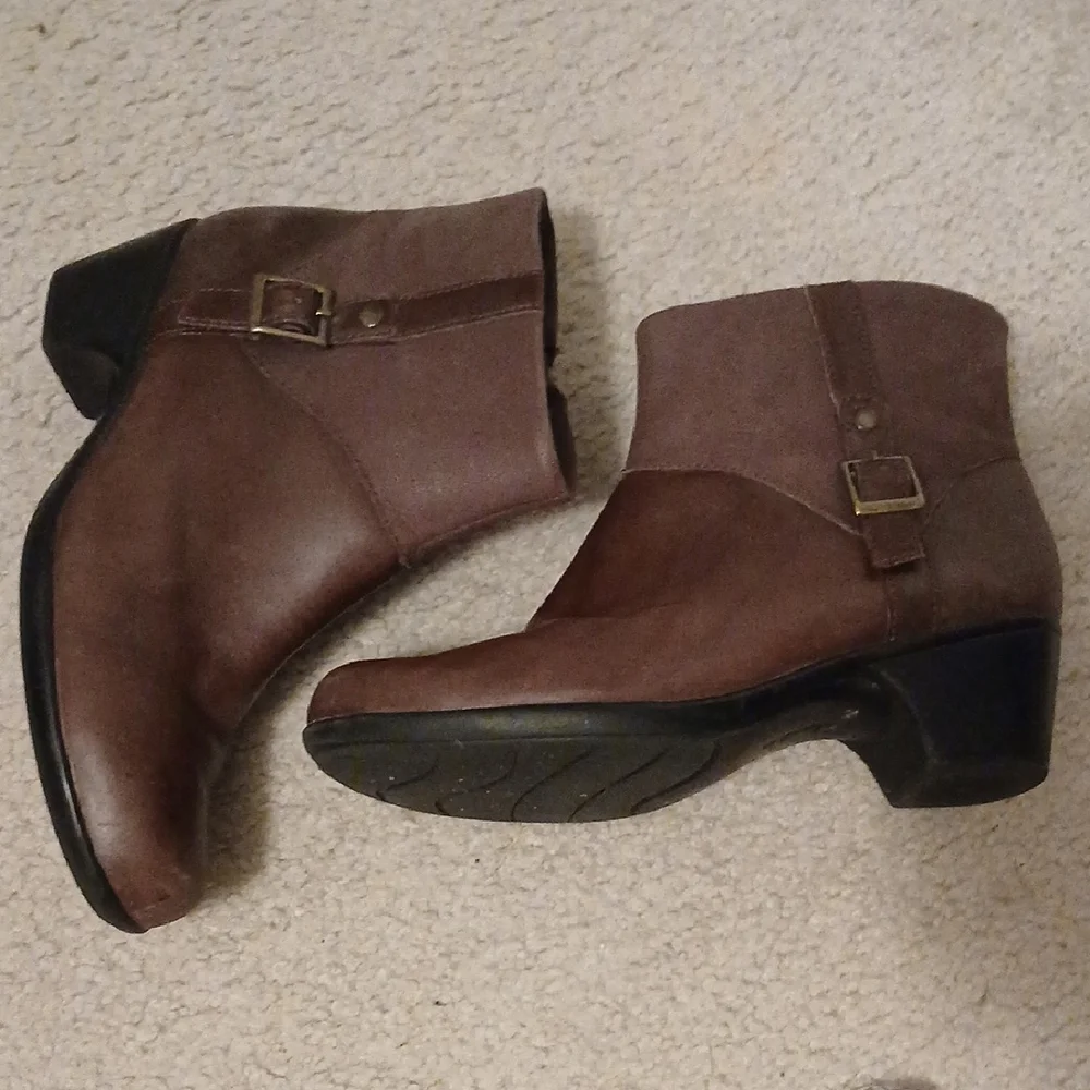 Clarks Two-tone Brown Leather Ankle Boots Women's 8